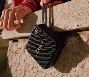 Idéale pour les vacances, cette enceinte Marshall est à prix réduit pour les soldes